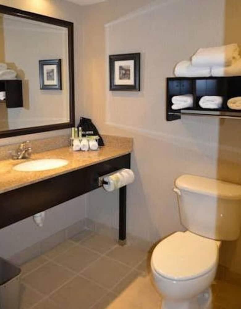 Holiday Inn Express Hotels Biddeford By Ihg Zewnętrze zdjęcie