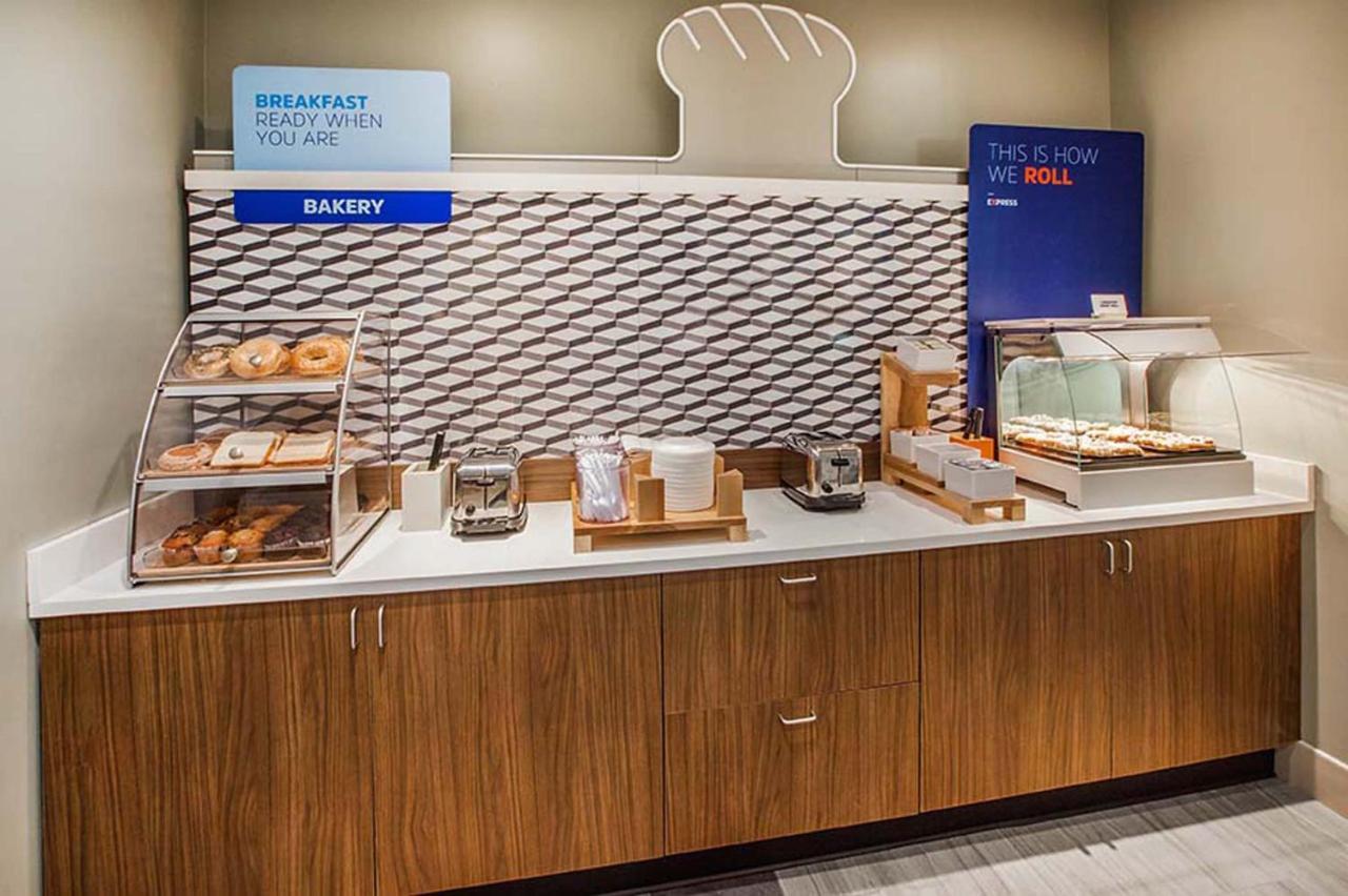 Holiday Inn Express Hotels Biddeford By Ihg Zewnętrze zdjęcie
